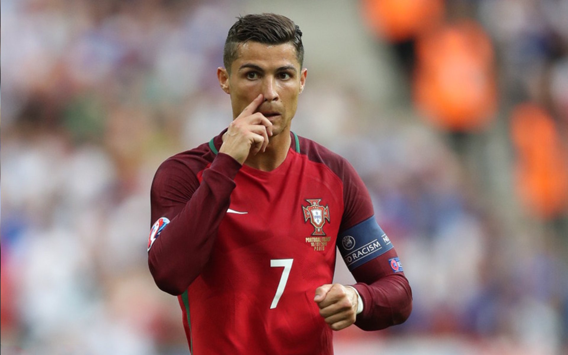 莱万刷新里程碑，上海海港四强战力克武汉三镇，晋级概率达75％